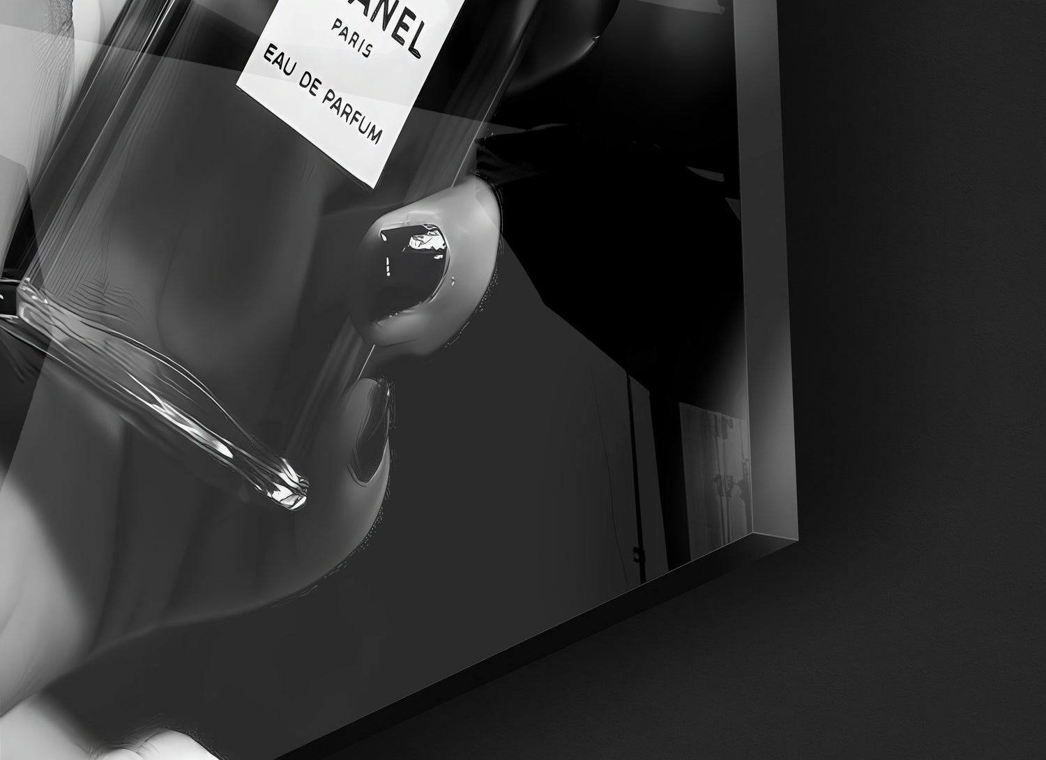 Eau De Parfum - 4.jpg